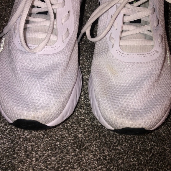 💚💕Nike Tennis Shoes💕💚 - Picture 6 of 10